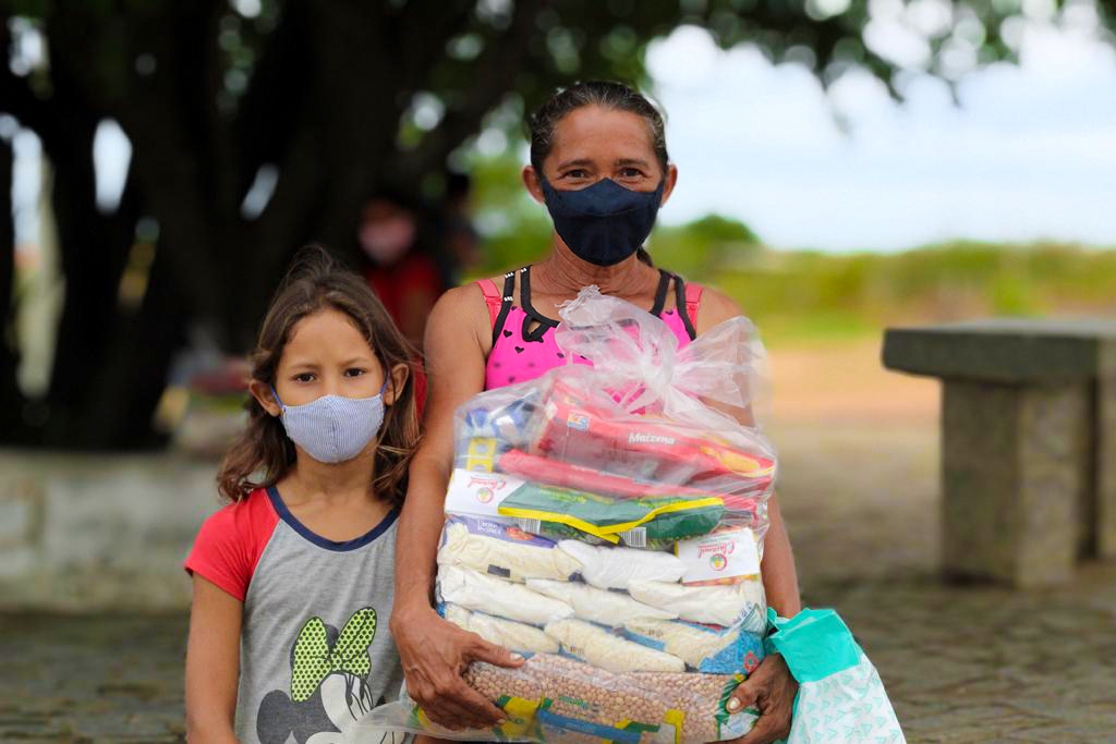 IAC realiza entrega de cestas de alimentos da Campanha Solidariedade Contra a Fome